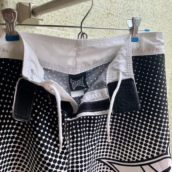TapOut Board Shorts - Picture 8 of 10